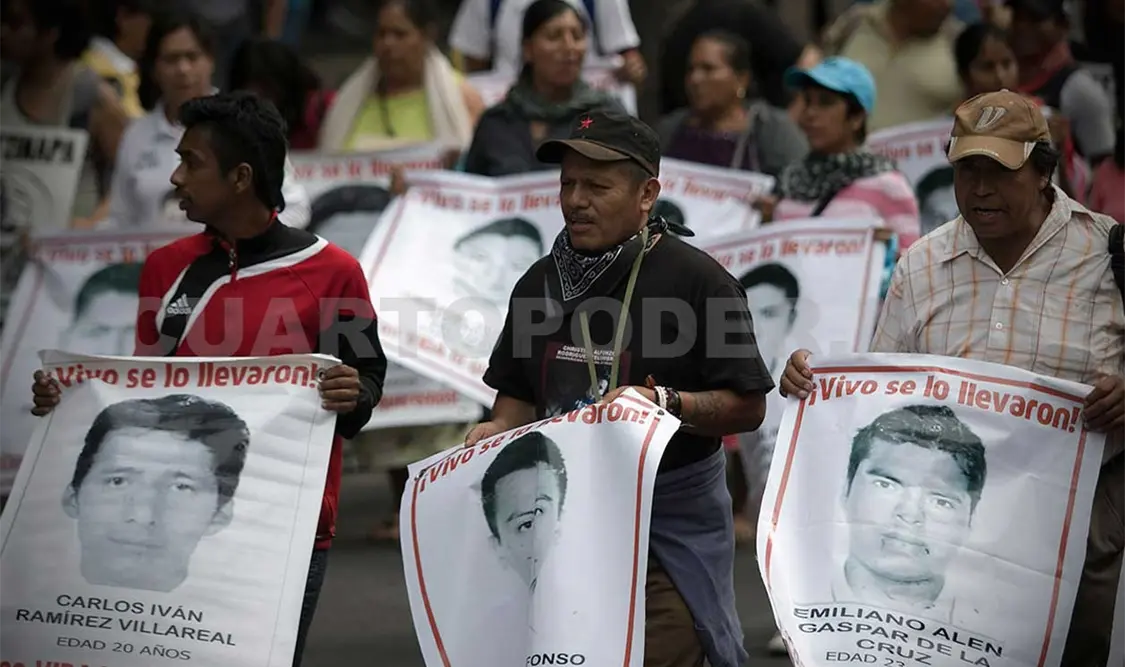 Padres de los 43 presentan inconformidad