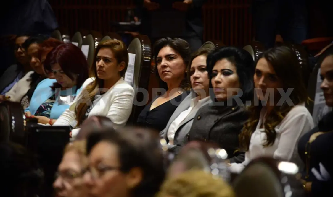 Gamboa destaca labor de las mujeres