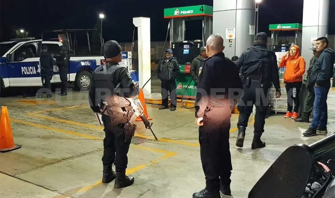 Los hampones se dieron a la fuga con el efectivo a bordo de una motocicleta. La policía se presentó a brindar el auxilio. Flor Cordero / CP