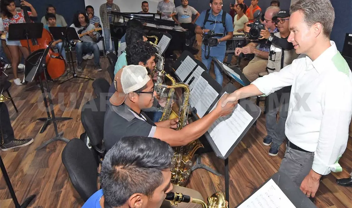Inaugura MVC obras en la Facultad de Música