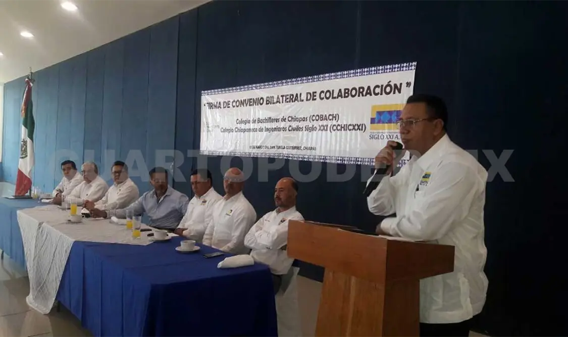 Van por certificación de constructores locales