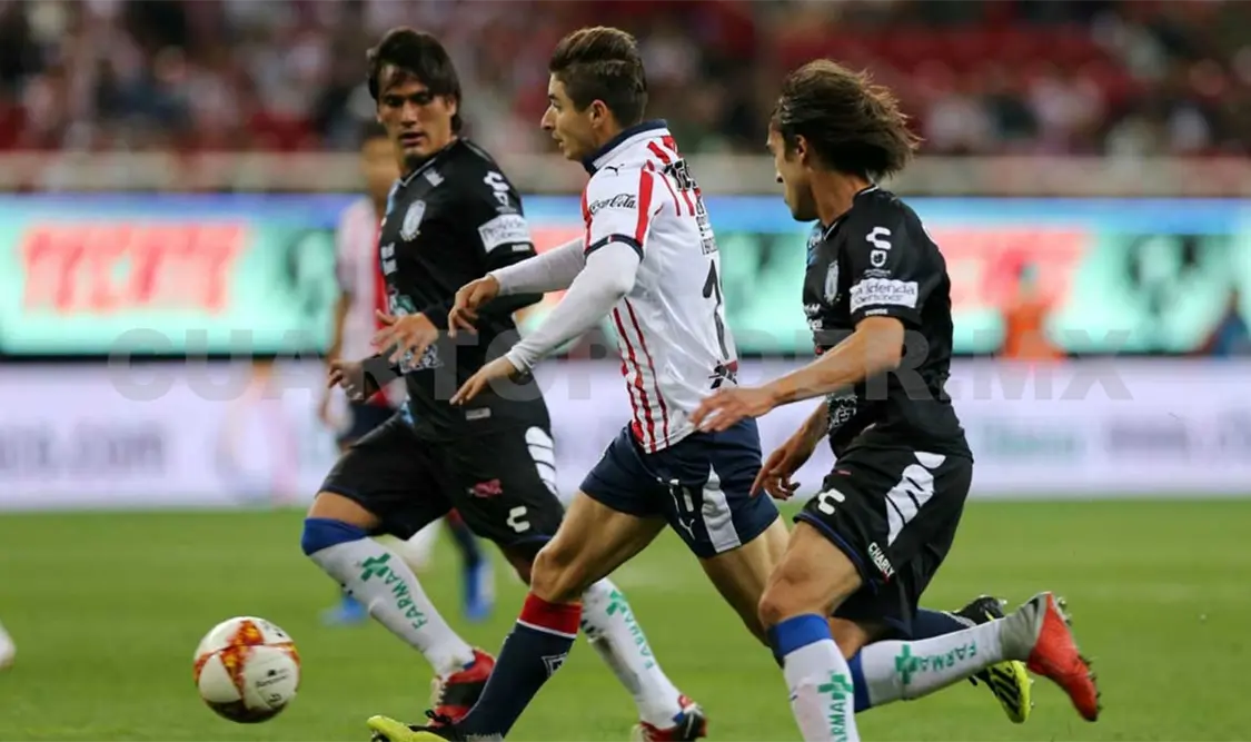 Pachuca vence 3-1 al Rebaño Sagrado
