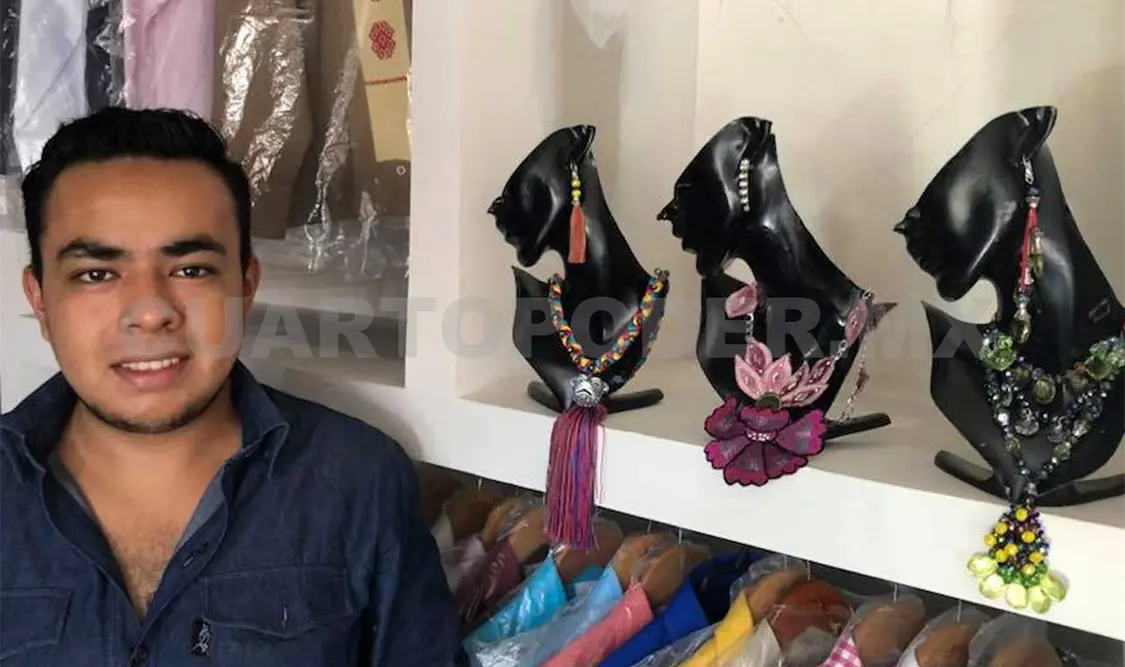 Su primera colección “Chiapas” es una serie de accesorios enfocados a resaltar la personalidad de damas y caballeros. Dalia Villatoro / CP