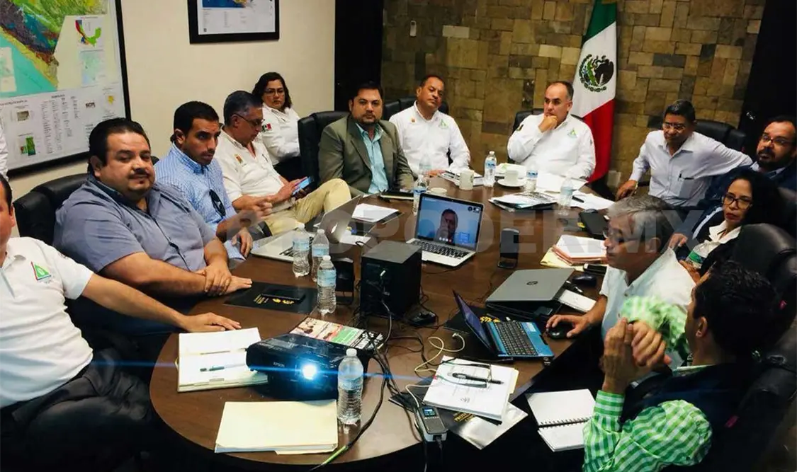 El secretario García Moreno en reunión de trabajo con el Comité Académico de la Escuela Nacional de Protección Civil. Ezequiel Gómez / CP