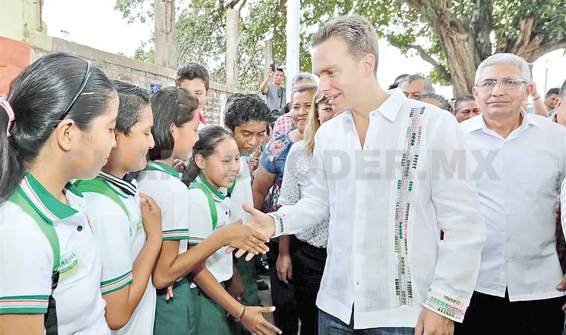 El gobernador Velasco Coello benefició a cinco mil productores del campo con paquetes tecnológicos y fertilizantes. CP