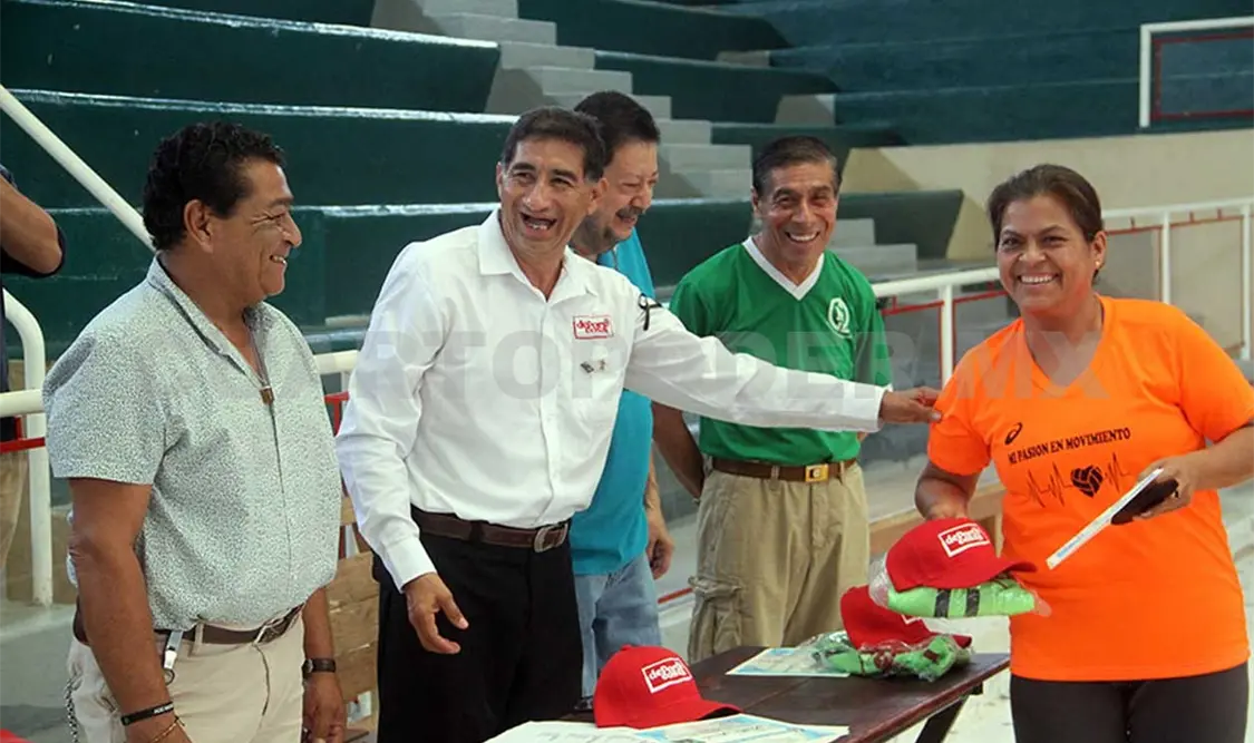 En la entrega de los trofeos en la rama femenil, la corona se la adjudicó el equipo de Ardillas Máster. Cortesía