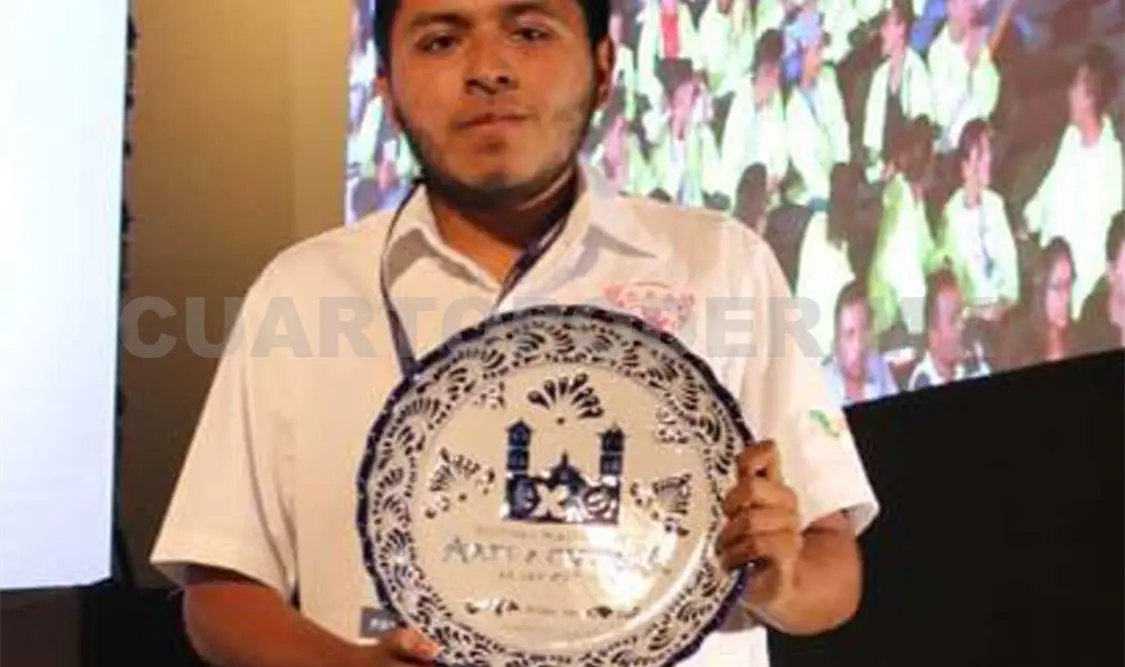 Héctor Gabriel González Martínez participó con la colección de su autoría titulada Invierno Blanco. Dalia Villatoro / CP