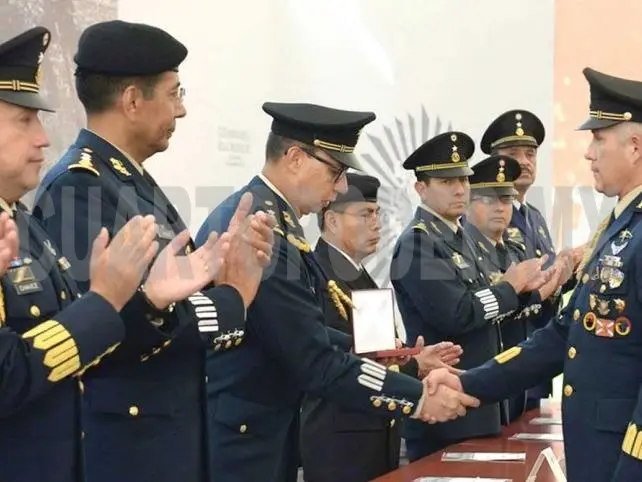 Refrendan compromiso por transformar a México