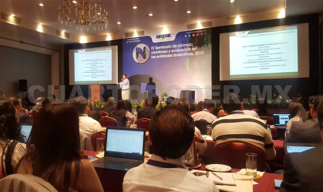 El secretario Gonzalo Hernández Licona durante la conferencia Diagnóstico de Desarrollo Social en México. @LlamosasPavel