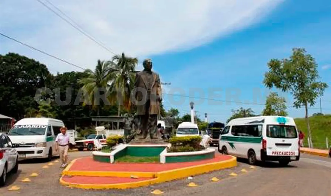 Integrantes de la Cioac realizan bloqueo en diferentes carreteras del estado. Ramiro López / CP