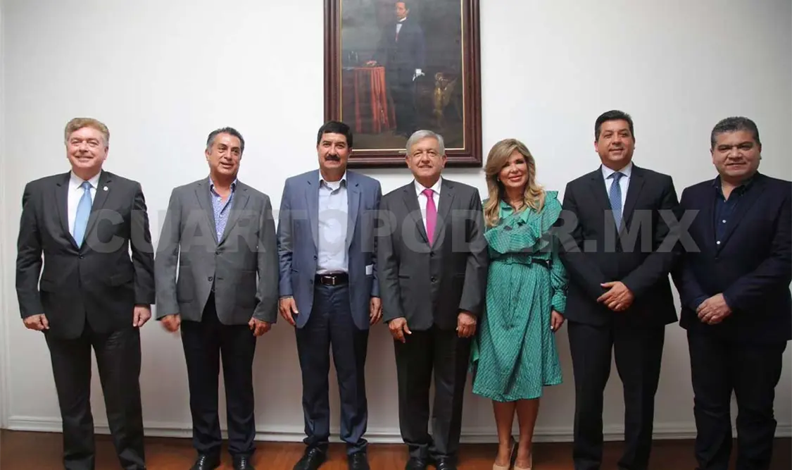 AMLO y gobernadores acuerdan reducir IVA