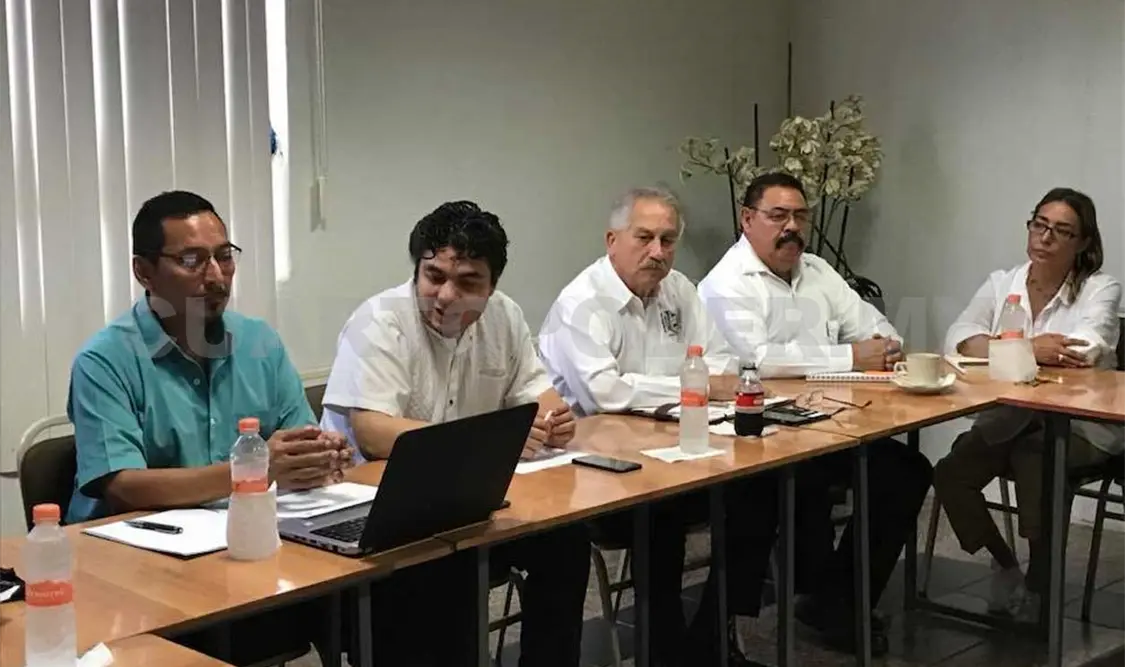 Sostienen reunión autoridades de las ZEE y educativas