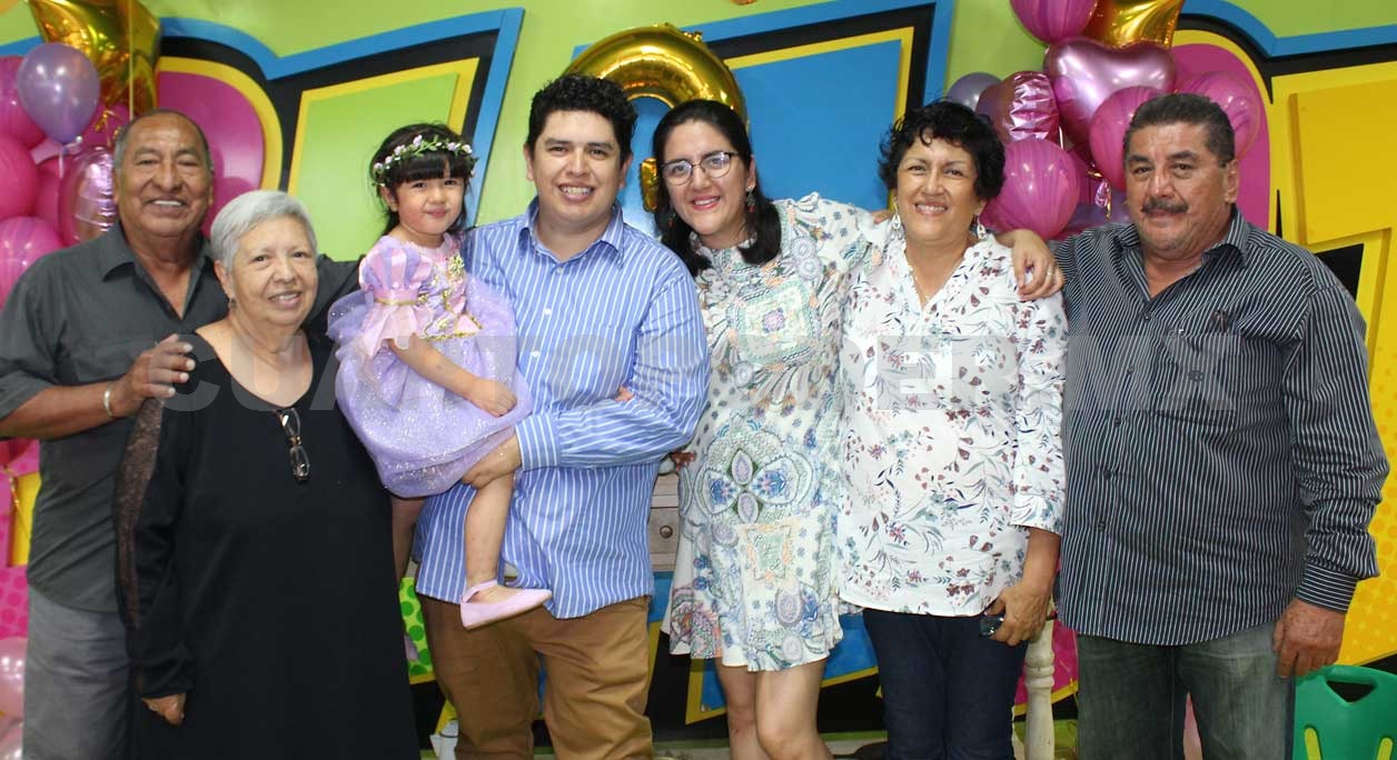Amelia cumplió tres añitos