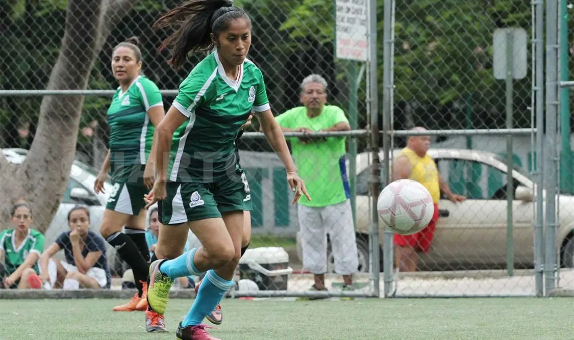 Tzocogirls vs Grupo Urbe engalana J13