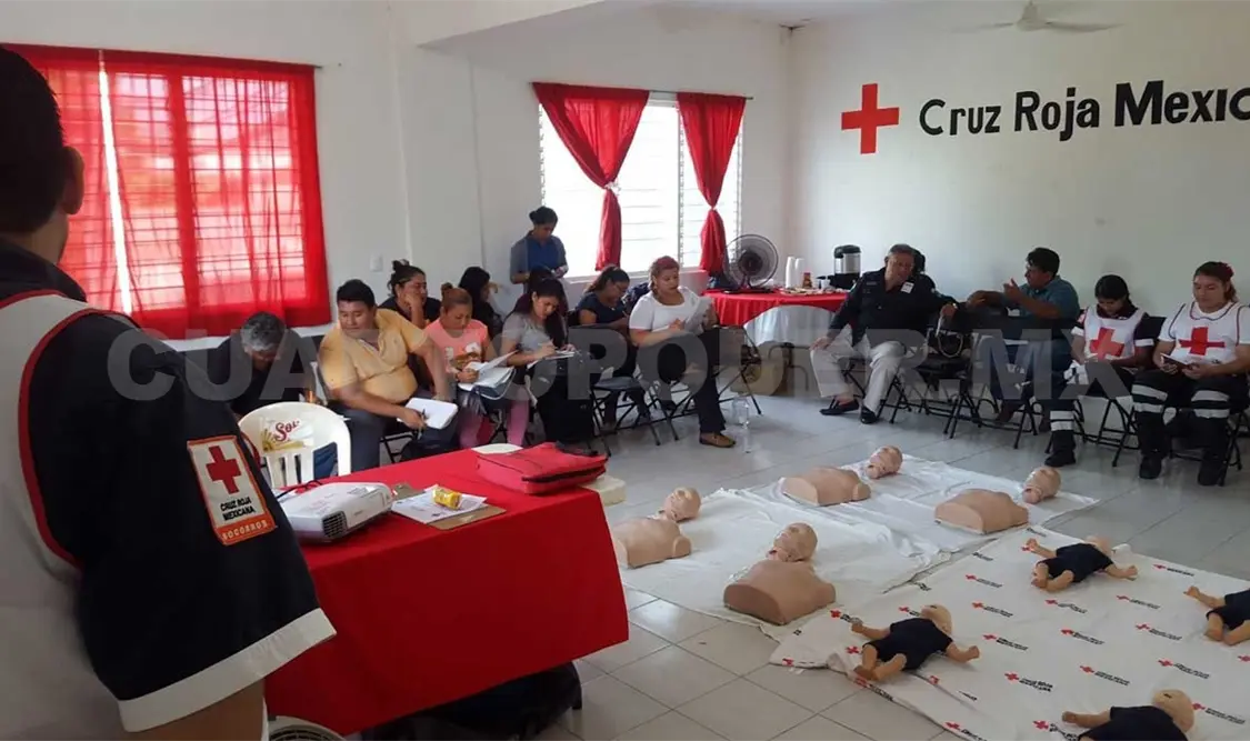 Capacita Cruz Roja a personal del C4