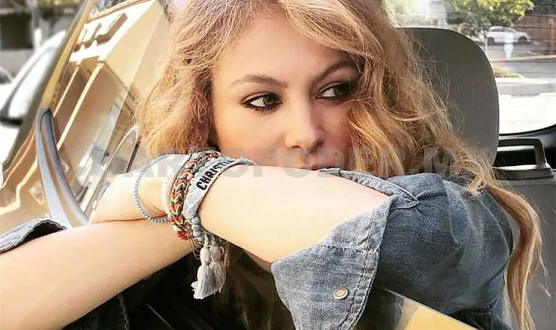 Paulina Rubio ignora a Gerardo Bazúa