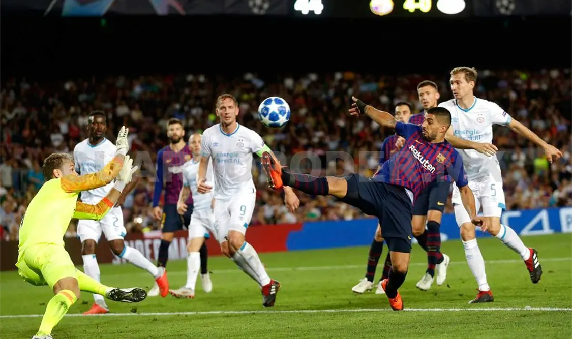 Mexicanos debutan en derrota del PSV