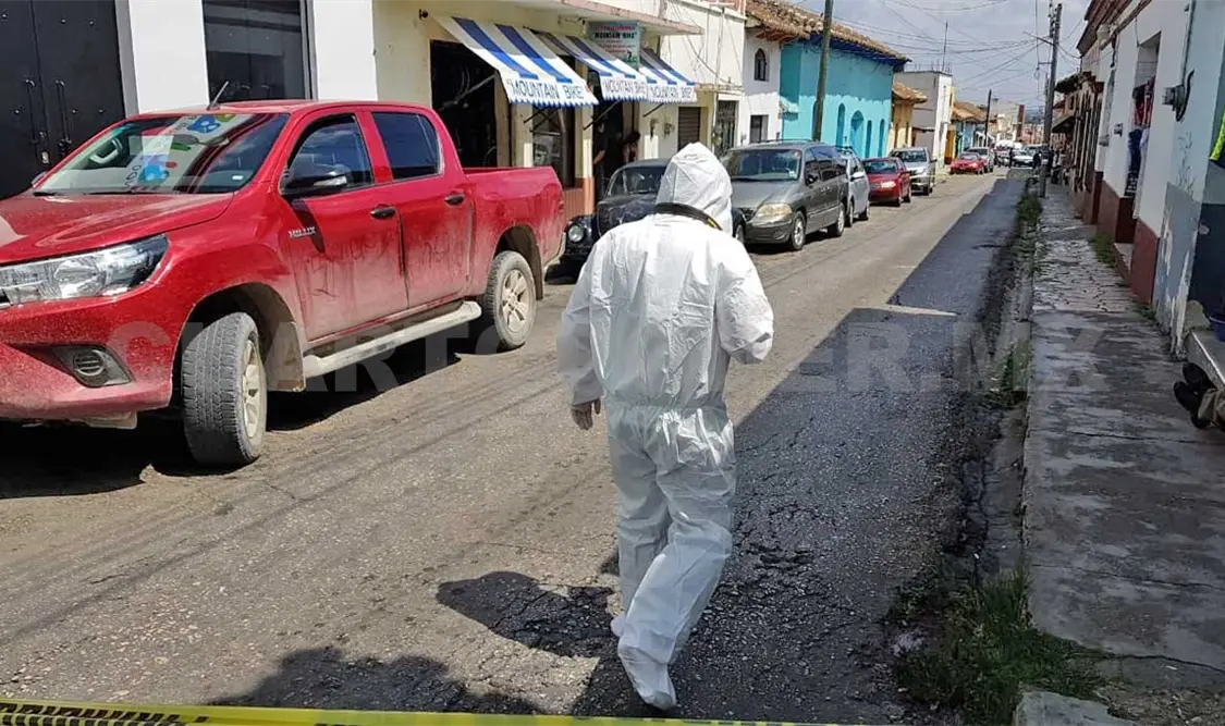Armados arrebatan 100 mil pesos a abuelito