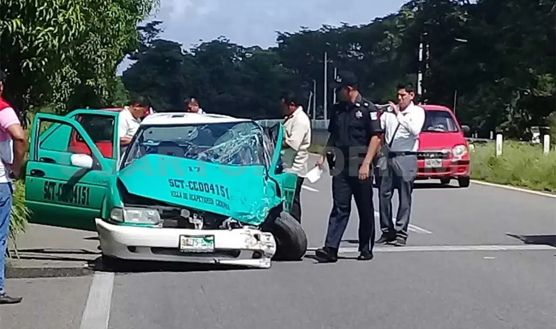 Cuatro heridos dejó aparatoso accidente