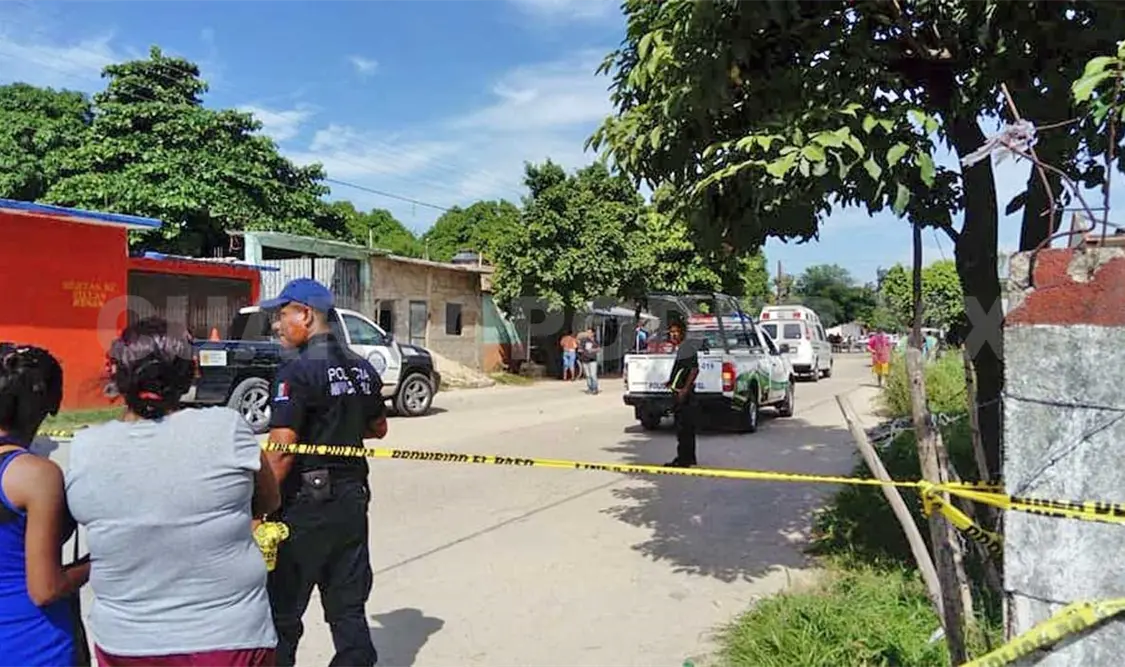 Acribillan a balazos a una pareja; sicarios logran huir