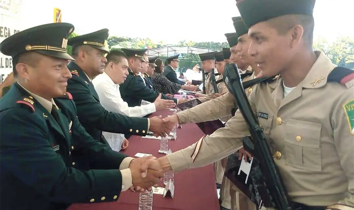 Culminan jóvenes con Servicio Militar
