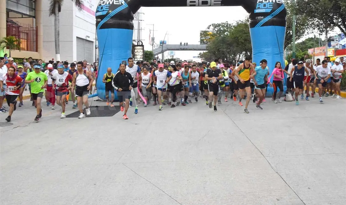 500 corredores en el Medio Maratón con causa
