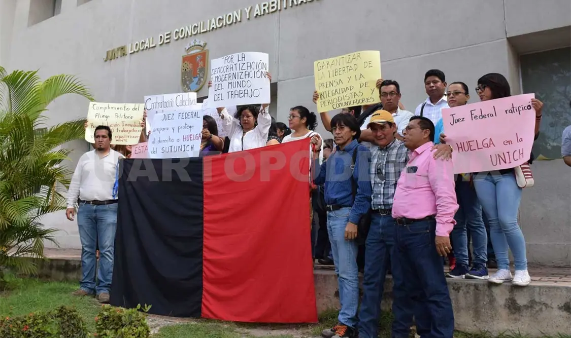 Realiza SUTUNICH plantón frente a JLCA