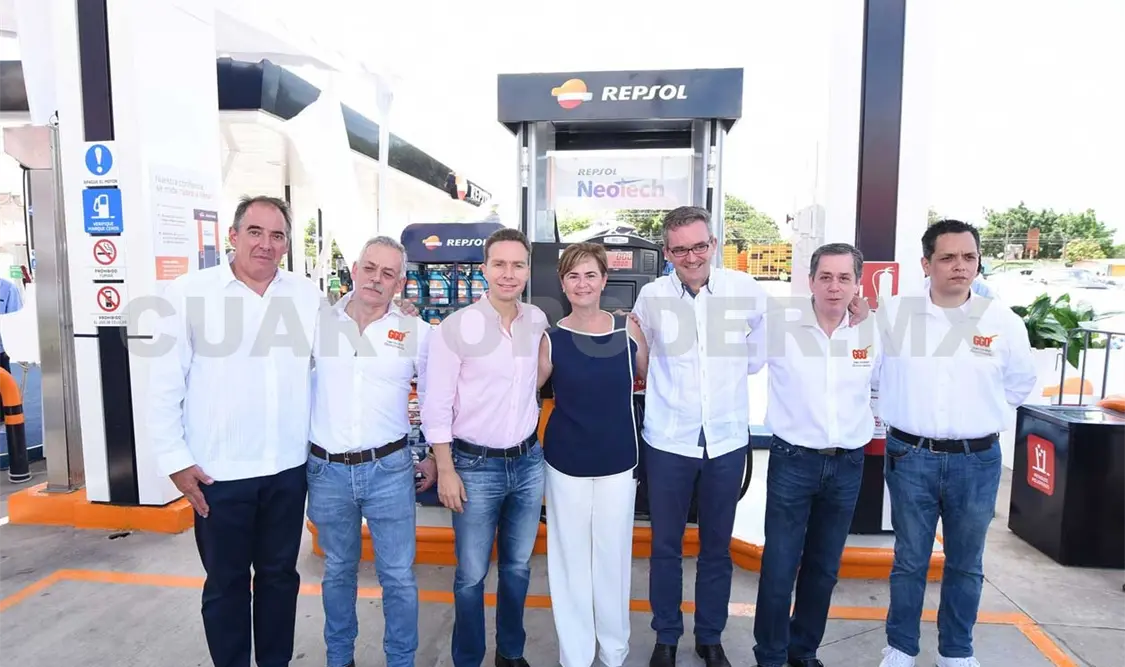Inaugura MVC gasolinera Repsol en Ocozocoautla