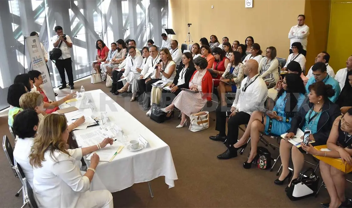 Reunión de impartidores de justicia
