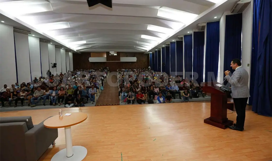 Realizan en la capital foro sobre la comunicación “Siglo XXI”