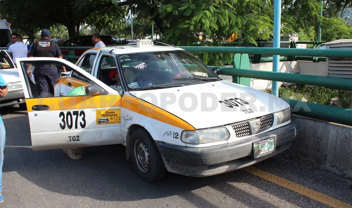 Choque de ruleteros deja a un conductor lesionado