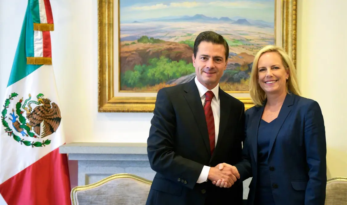 Peña Nieto y funcionaria de EUA abordan migración y cooperación regional