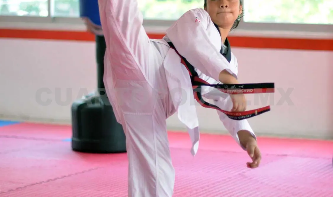 Dulce Airel, talentosa en el Tkd