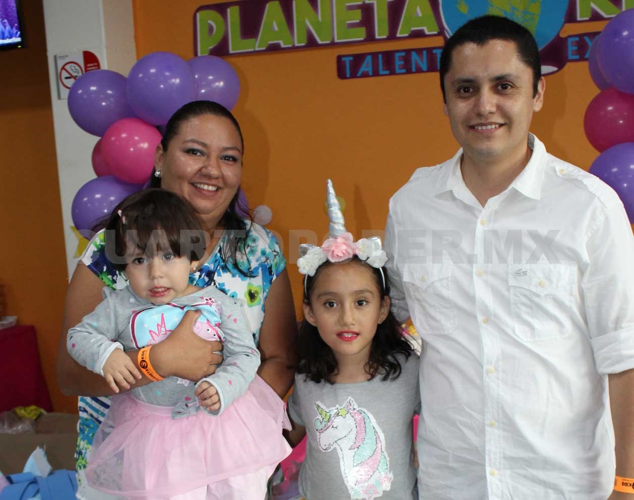 Esaú celebró como un superhéroe