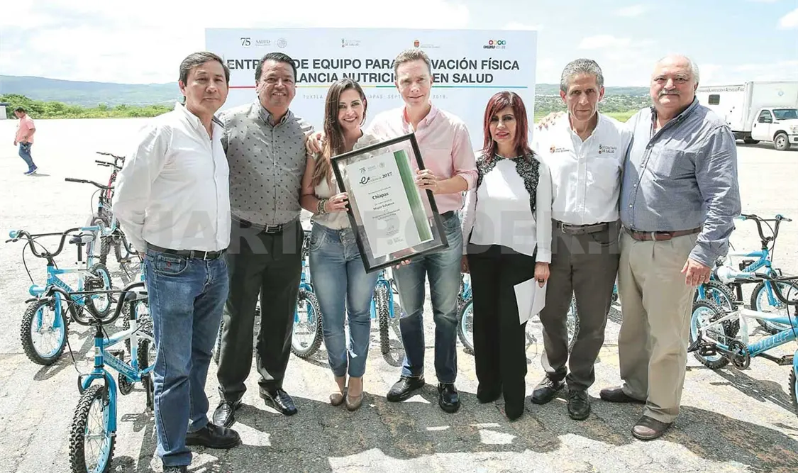 El mandatario subrayó que a la fecha más de 275 mil niñas y niños ingresaron al control de nutrición en la Secretaría de Salud. CP