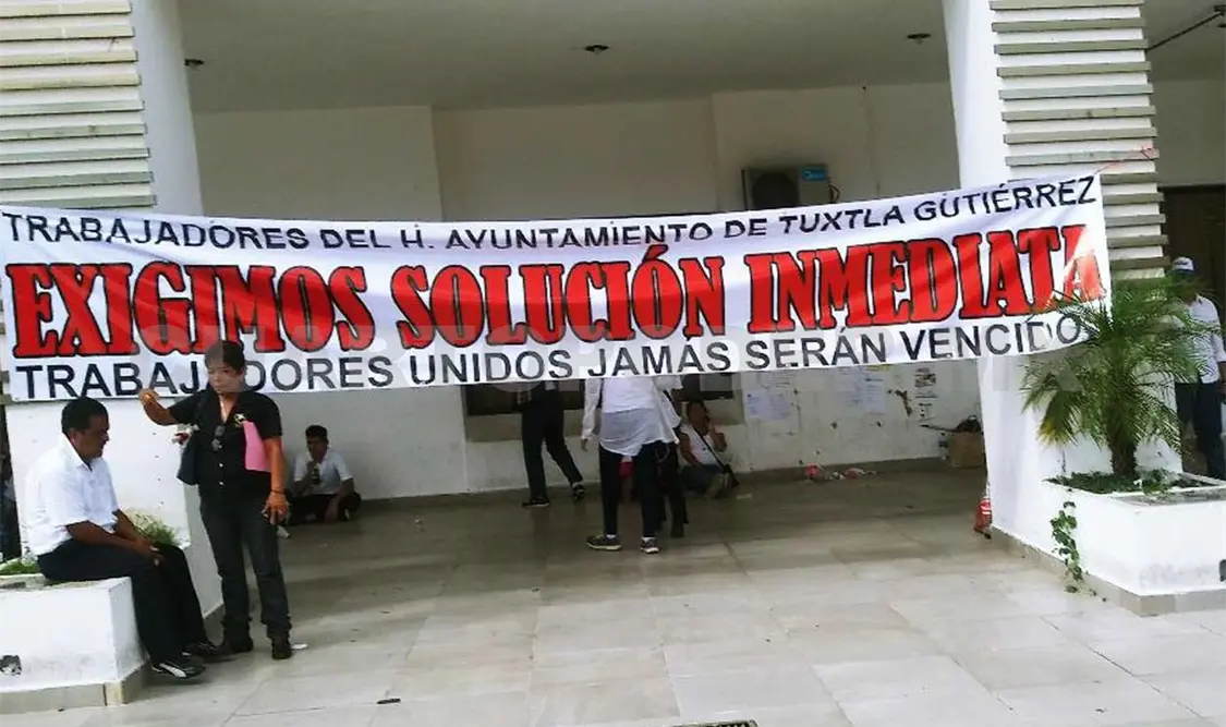 Los trabajadores del ayuntamiento destacaron que no darán marcha atrás hasta que se vean favorecidos con sus demandas. Ezequiel Gómez / CP