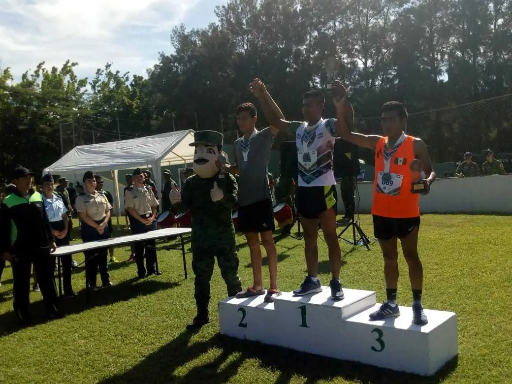 En la varonil el primer puesto fue para Antonio de Jesús Pérez Pérez; el segundo sitio para Brandon Claudio Lozano y el tercero para Joel Rodrigo Morales López. Cortesía