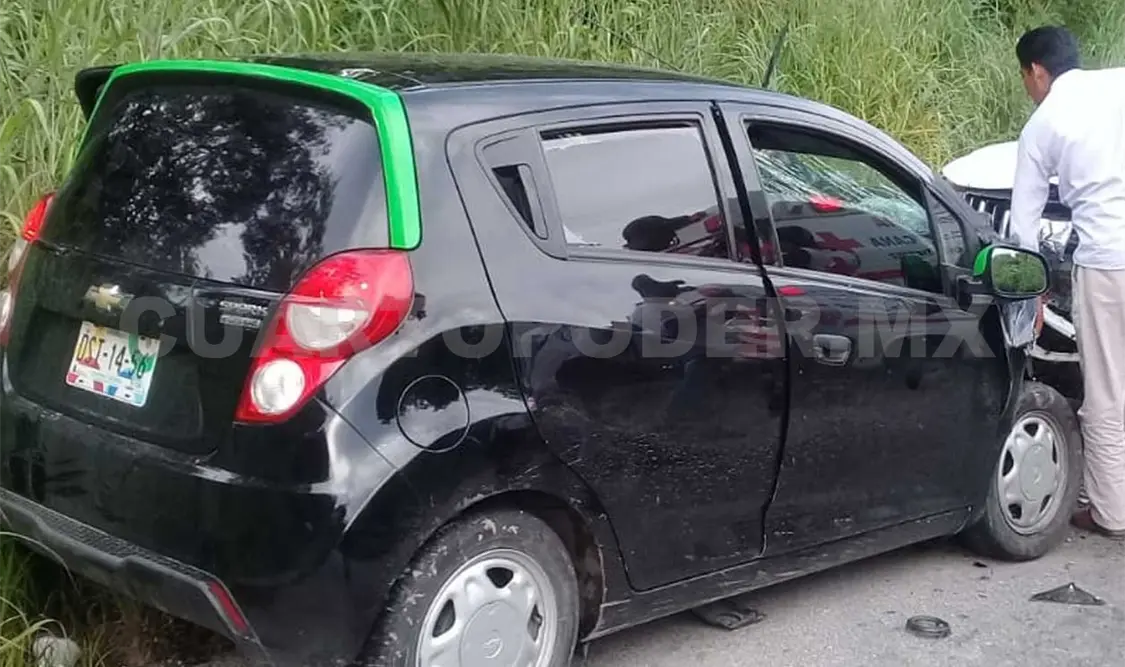Oficiales de Tránsito y Vialidad Municipal se presentaron para tomar conocimiento de lo sucedido. Edberg Mayorga / CP