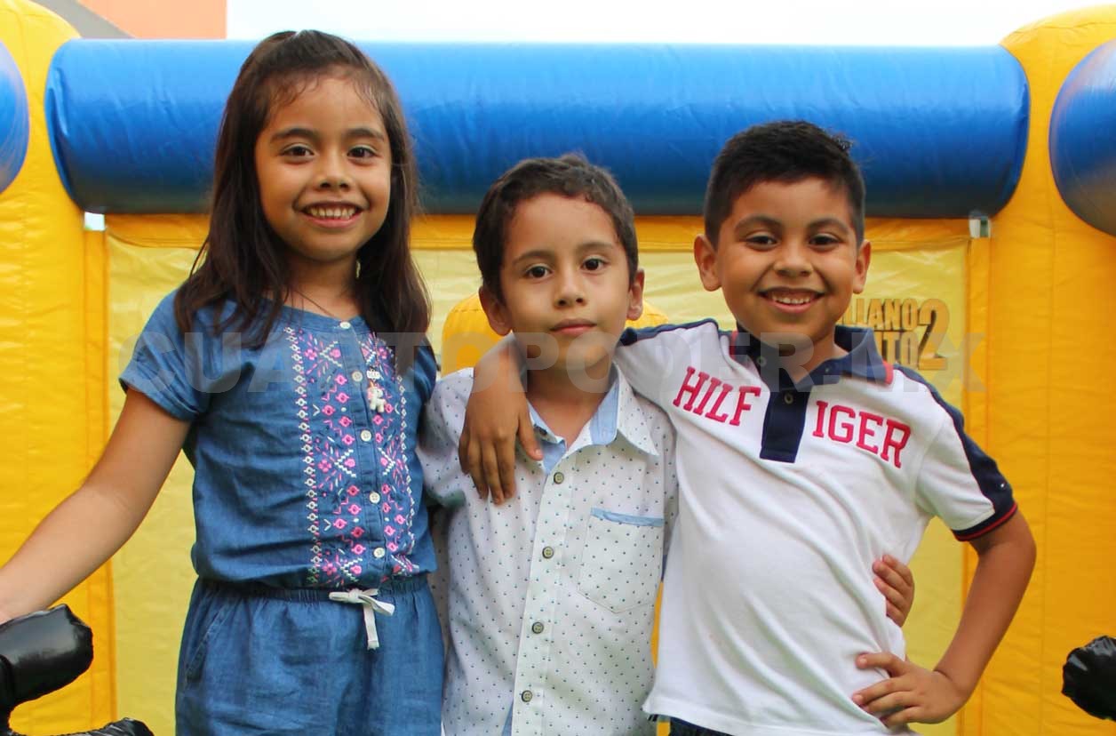 Hermanitos celebraron su cumpleaños