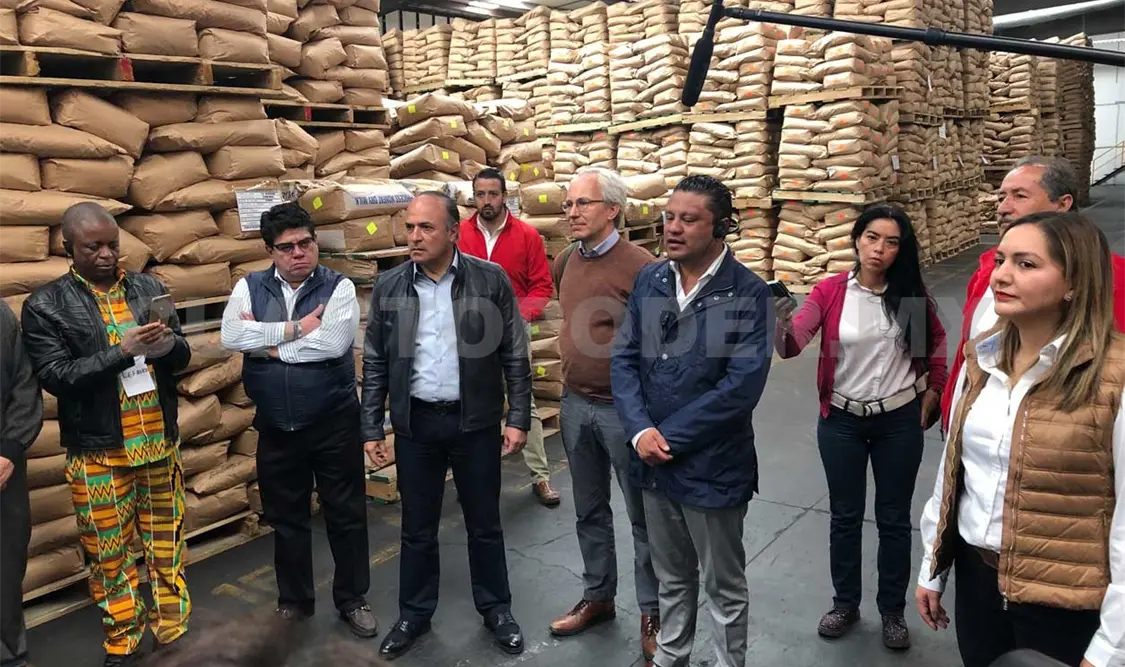 Liconsa distribuye al día tres millones de litros de leche