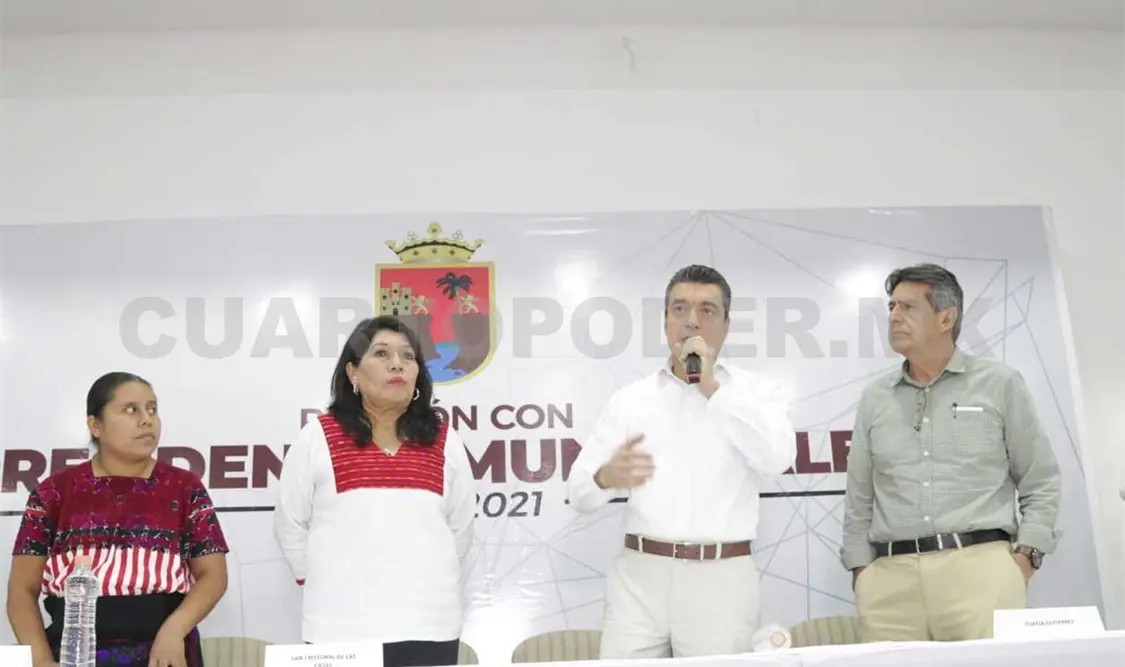 Se reúne Rutilio con presidentes municipales