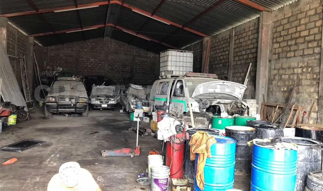 Ayuntamiento saqueado y con muebles destruidos
