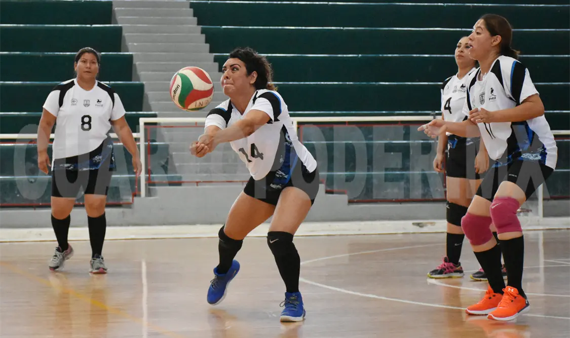 Actualmente en la rama de las féminas hay dos divisiones, primera y segunda fuerza, ya que se alcanzó un total de 25 equipos inscritos. Guillermo Ramos/CP