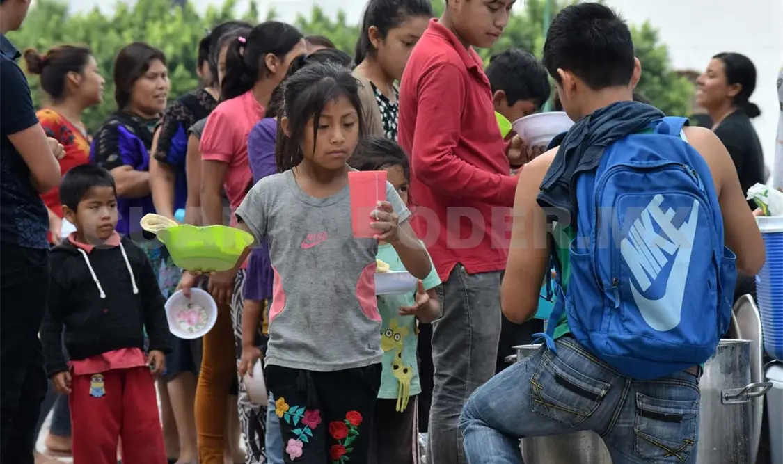 Piden cumplir atención a desplazados
