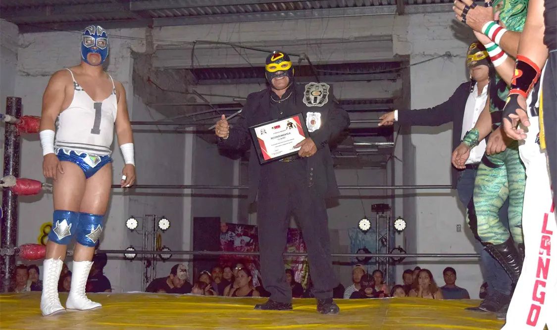 Para el experimentado luchador, los actuales elementos dejan a un lado la lucha a ras de lona, pero él en su gimnasio trabajar esa parte con sus alumnos. Guillermo Ramos/CP