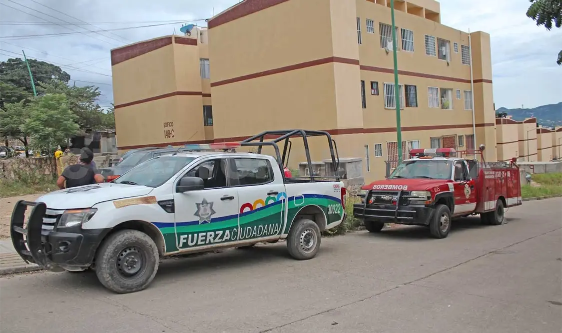 Departamento se incendia por corto