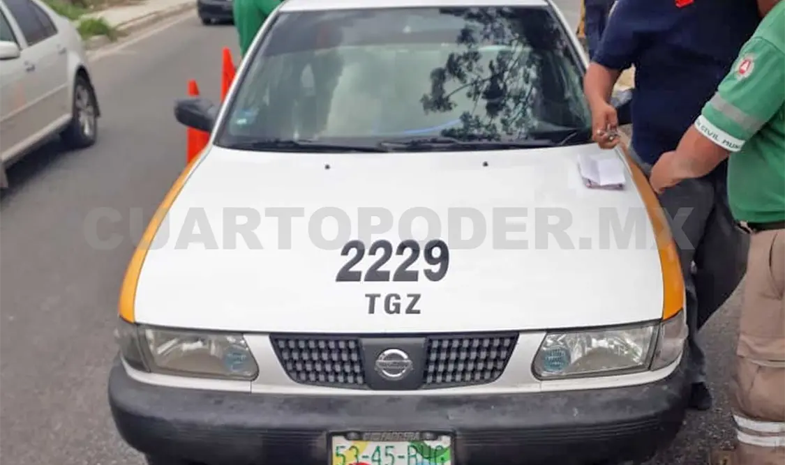 Acelerado taxista atropella a peatón