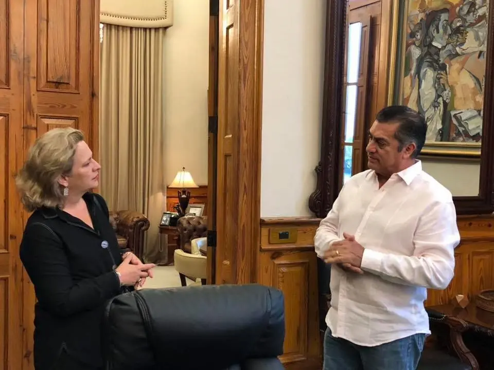 Se reúnen Josefa González Blanco Ortíz Mena y gobernador de Nuevo León