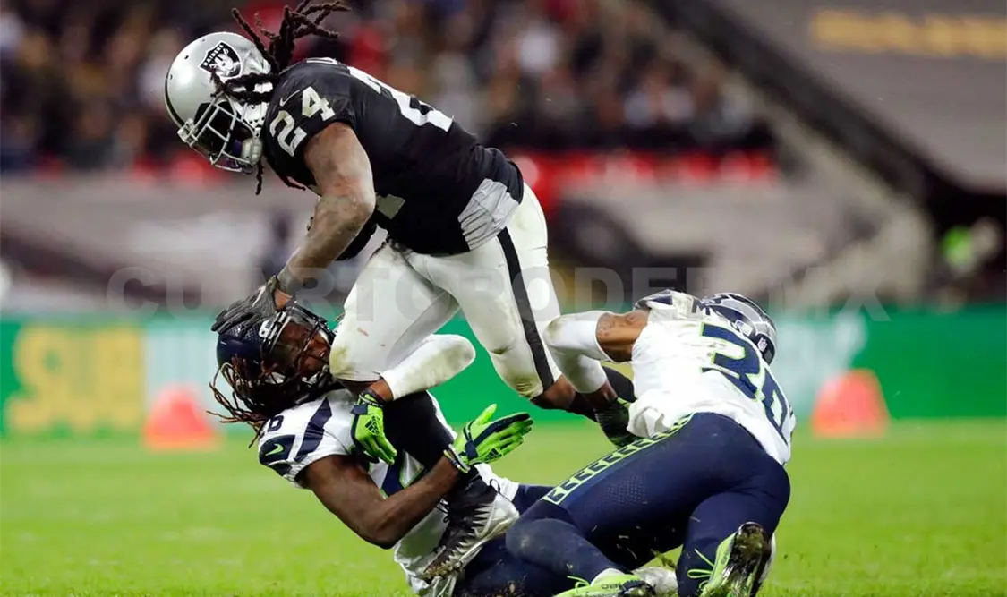 Raiders sigue hundido, cae 3-27 ante Seattle