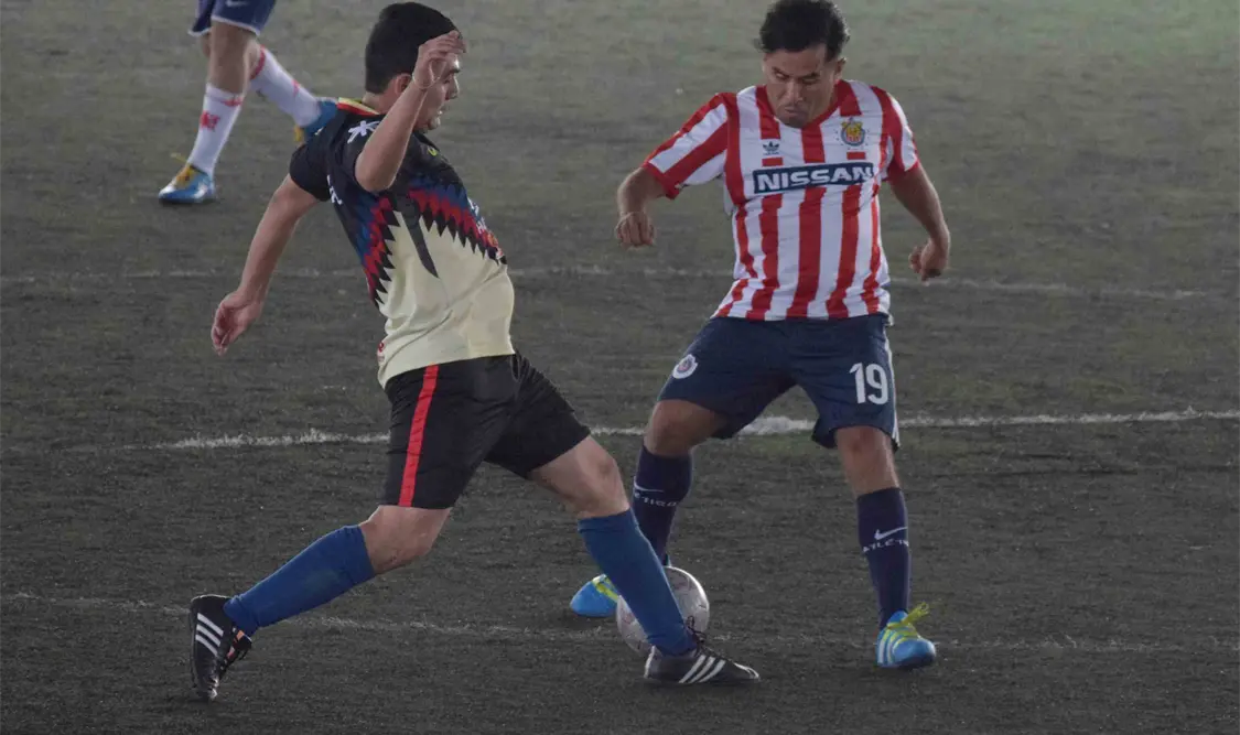 Los azulcremas se plantaron con autoridad para quedarse con los tres puntos ante su archirrival. Archivo